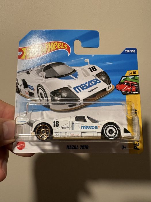 hot wheels mazda 787b hw retro racers
