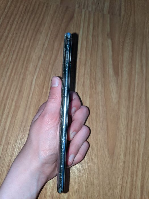 Xiaomi Mi 9 на запчастини