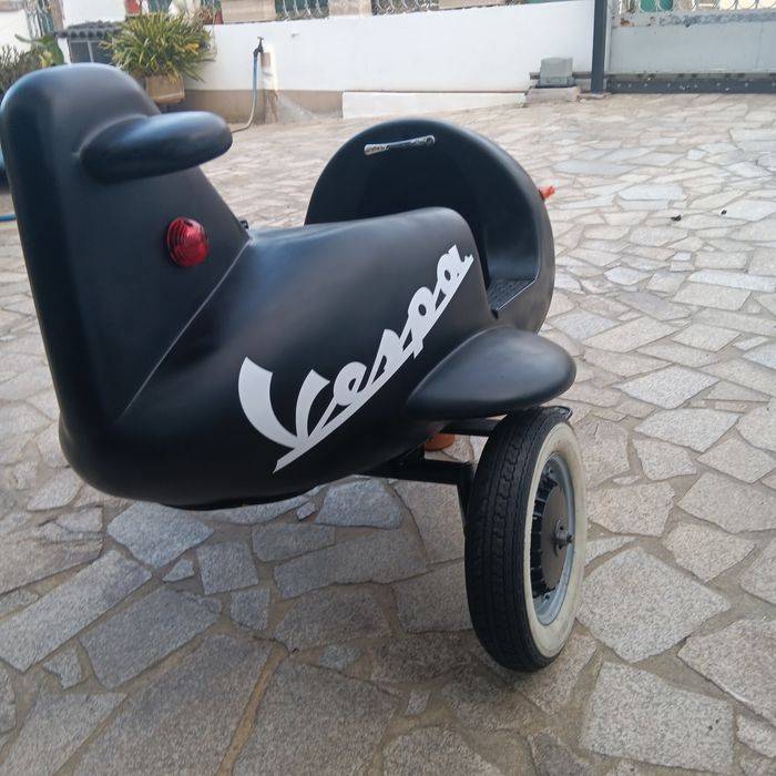 Vespa  antiga sidecar