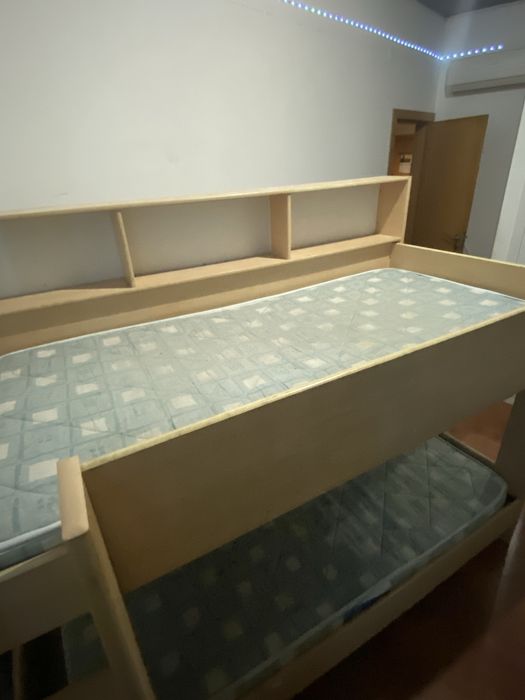 Beliche com os 2 colchões