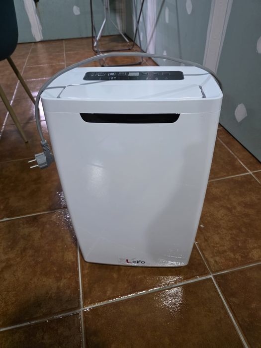 Desumificador em bom estado ainda não caixa