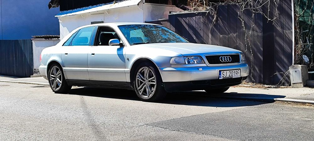 Audi A8 (D2) 2.8 V6 Manual