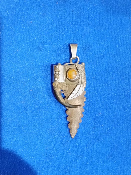 Pendente Pré Histórico acabamentos prata 925 Síria Antiga 4,5 cm
