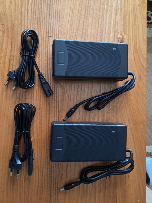 Зарядний пристрій 12,6в  2,5,10 а