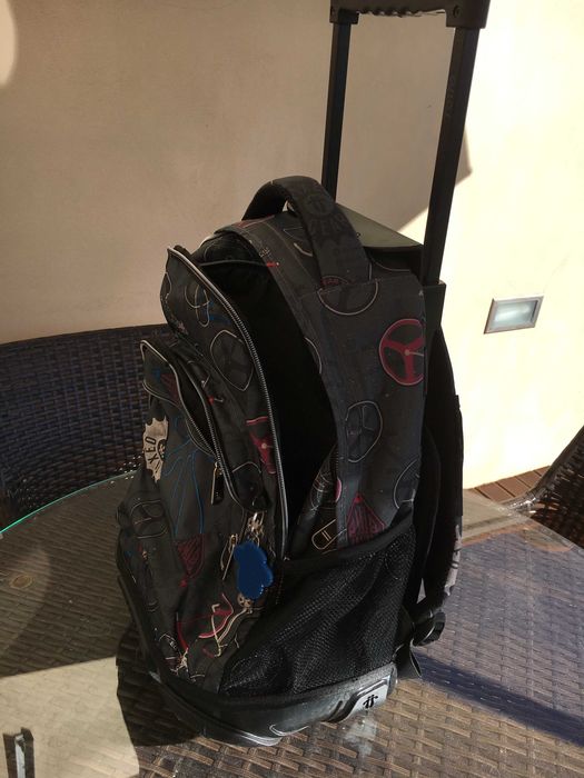 Vendo trolei da marca Totto