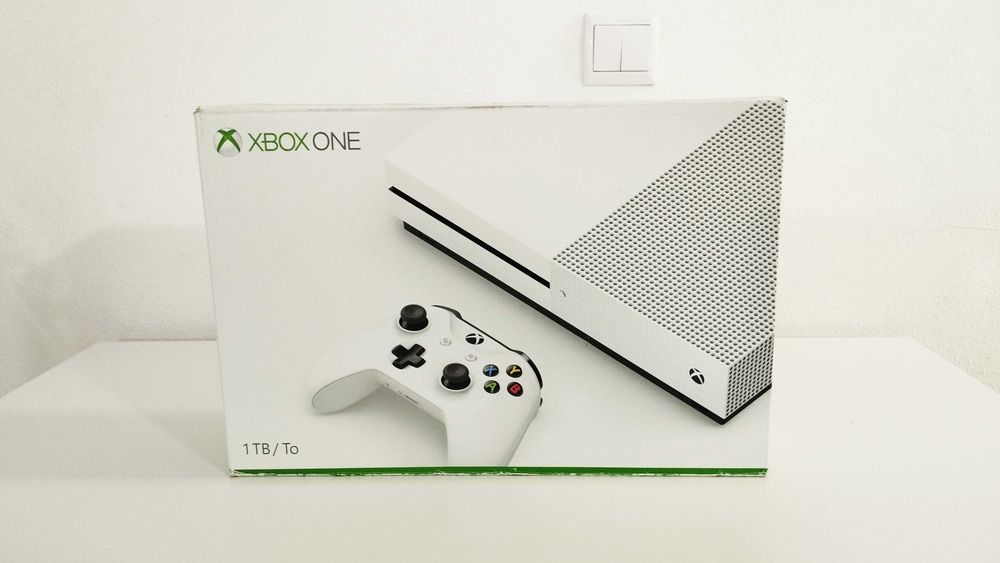 XBOX ONE - Caixa Para Consola