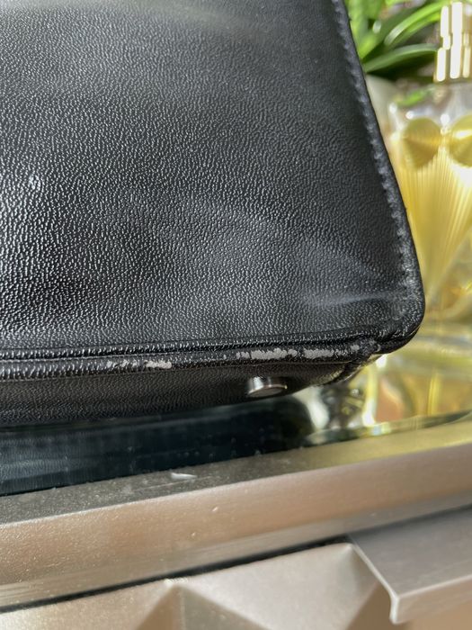 Mohito pikowana torebka czarna srebrny łańcuch crossbody kuferek