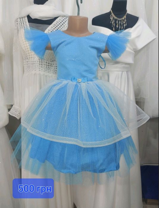 Святкові дитячі сукні