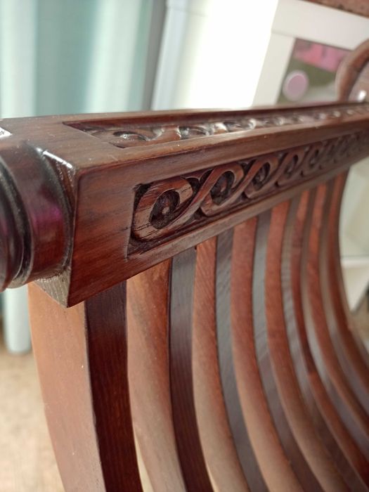 Cadeira Savonarola. Valor não negociável.Ler descrição total. Entrega!