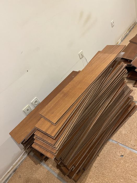 40m2 Chão Madeira em ótimo estado