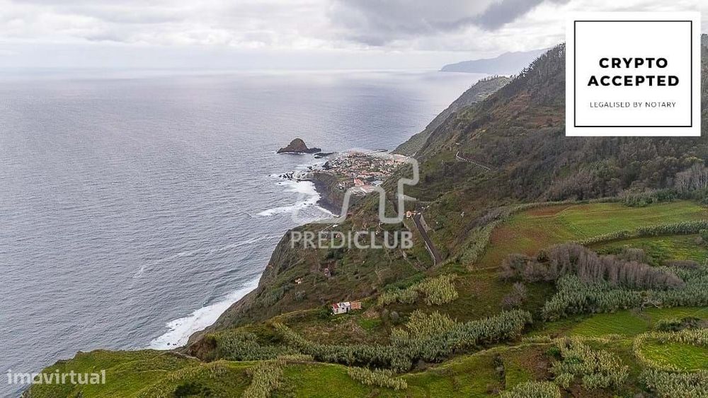 Terreno  Frente Mar 5002 m2 - Porto Moniz