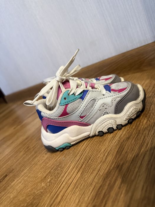 Кросівки zara 23