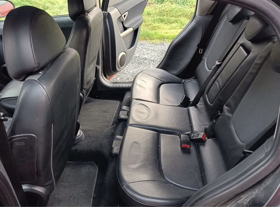 Fotele Skóra Czarne Grzane Smart 454 Forfour Wnętrze Komplet 04-06r.