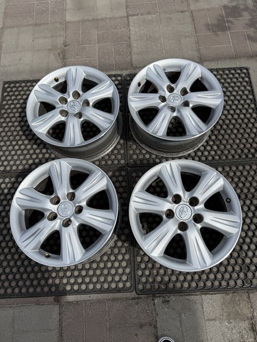 Диски оригінал toyota camry corolla avensis  auris lexus r16 5 114,3