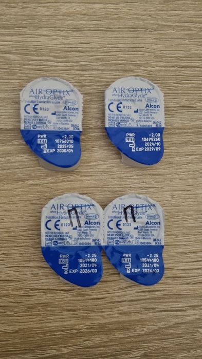 Контактні лінзи для очей Alcon Air Optix Hydra Glyde