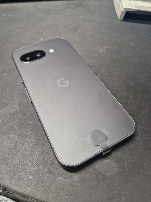 Google Pixel 9a 8/128 Gb gwarancja / wzorowy stan