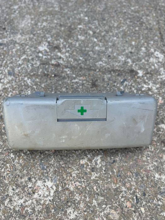 Корпус аптечки BMW