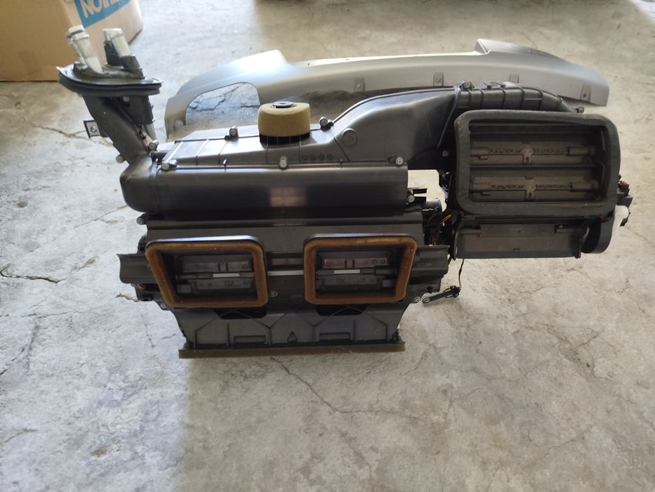 Vendo material BMW e8x