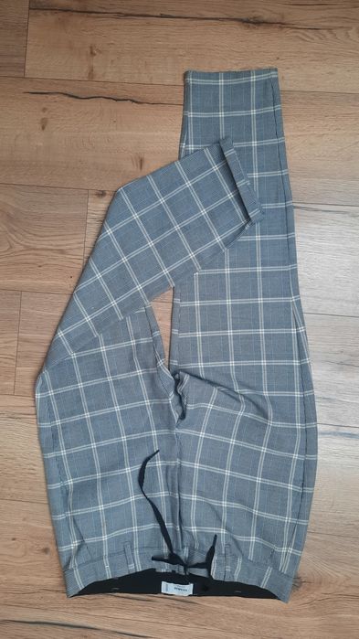 Eleganckie spodnie męskie w kratkę L