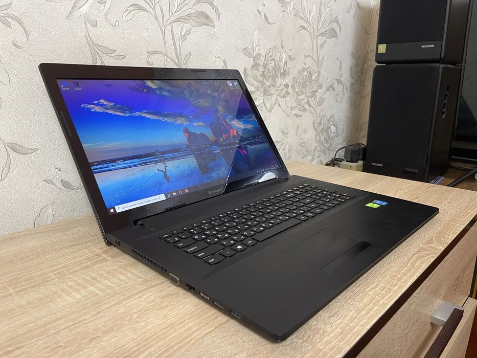 Великий ноутбук Lenovo G70-70 | 8 RAM | Pentium | Nvidia GeForce GT | 500 GB HDD | Dolby Audio