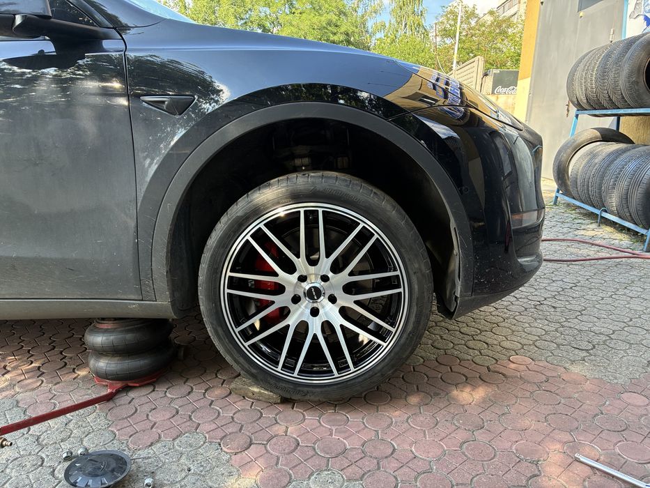 Диски R20 Asa / BBS GT1 5 114,3 9J ET35 dia72,6 в ідеальному стані Tesla Mustang Hyundai Kia Toyota Lexus Mazda Infiniti