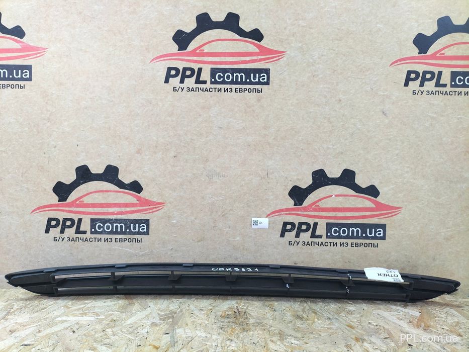 Ford B-Max 2012-2017 решетка бампера AV11-17K945-AB