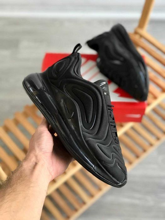 Кросівки Nike Air Max 720 Triple Black premium