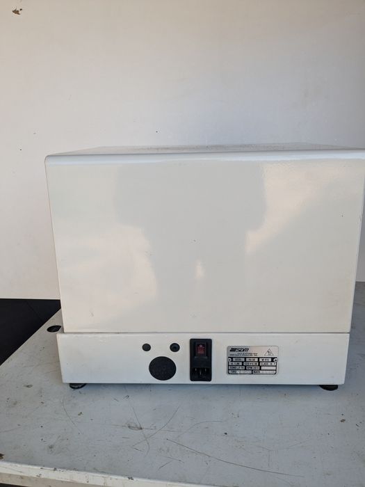 Aspirador dentária SDM carenado reparado.