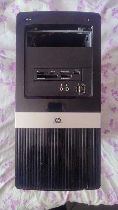 сучасний комп'ютерний корпус HP pro