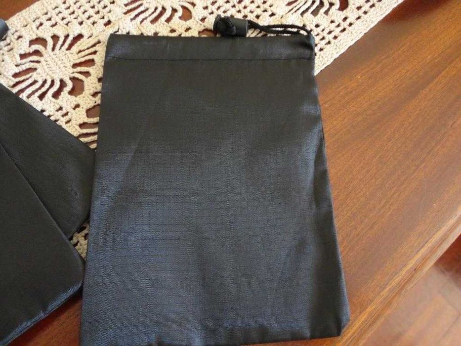 Sacos com fecho de cordão