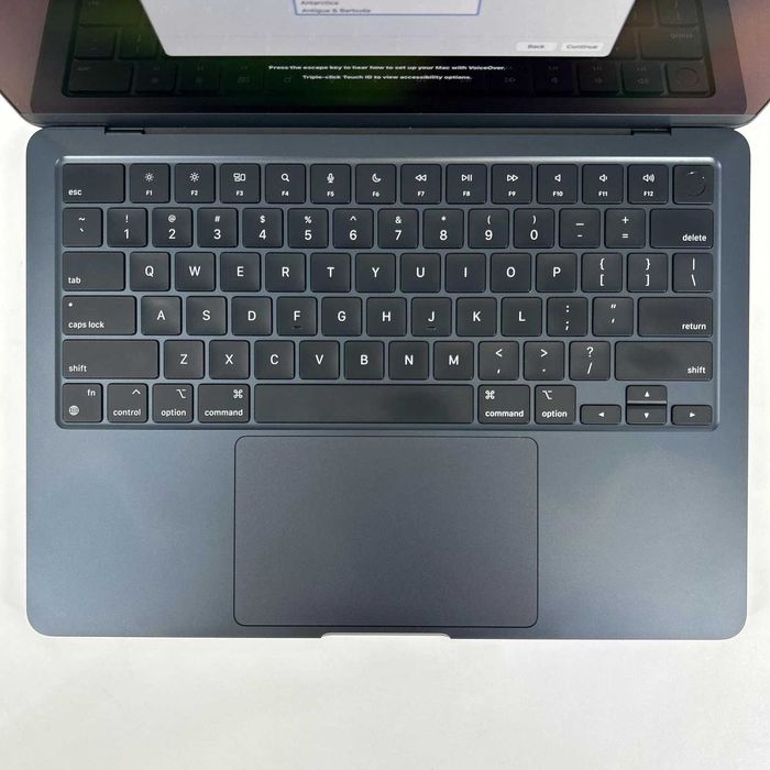 MacBook Air 13 M3 (2024) Midnight / 8GB / 256GB / 90%