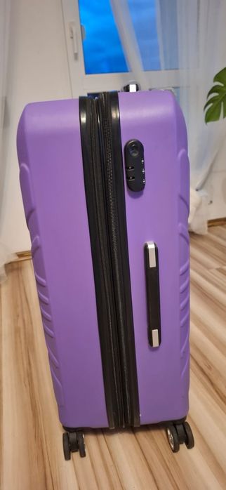 Walizka Kolor Fioletowy