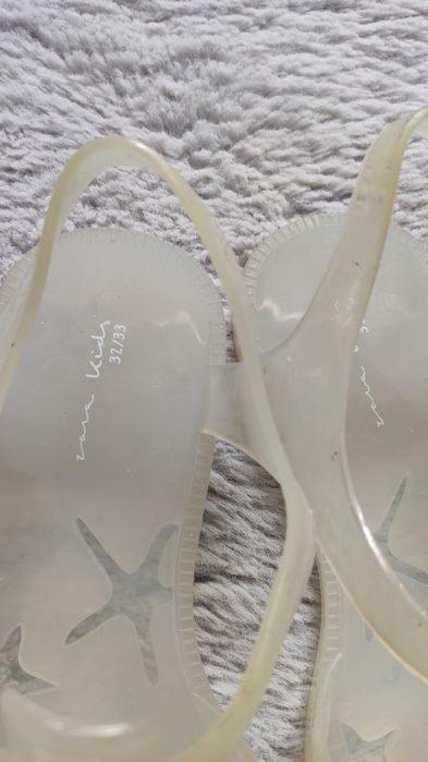 Sandały gladiatorki gumowe Zara