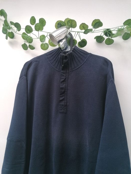 Camisola Azul Escura de Homem