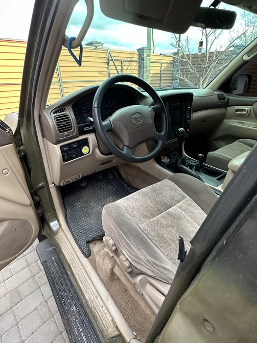 Toyota Land Cruiser 100  МЕХАНІКА 4.2 Дизель