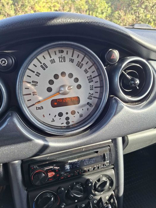 MINI ONE de 2003520301084369244166