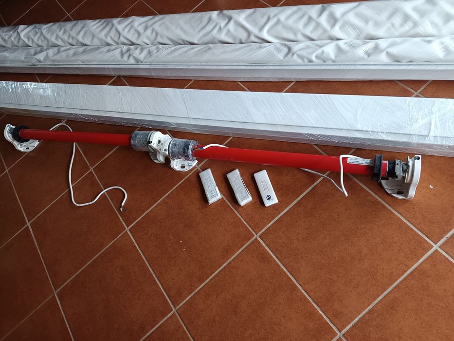 Cortinas Elétricas em PVC para portão de Garagem  com Automatismo