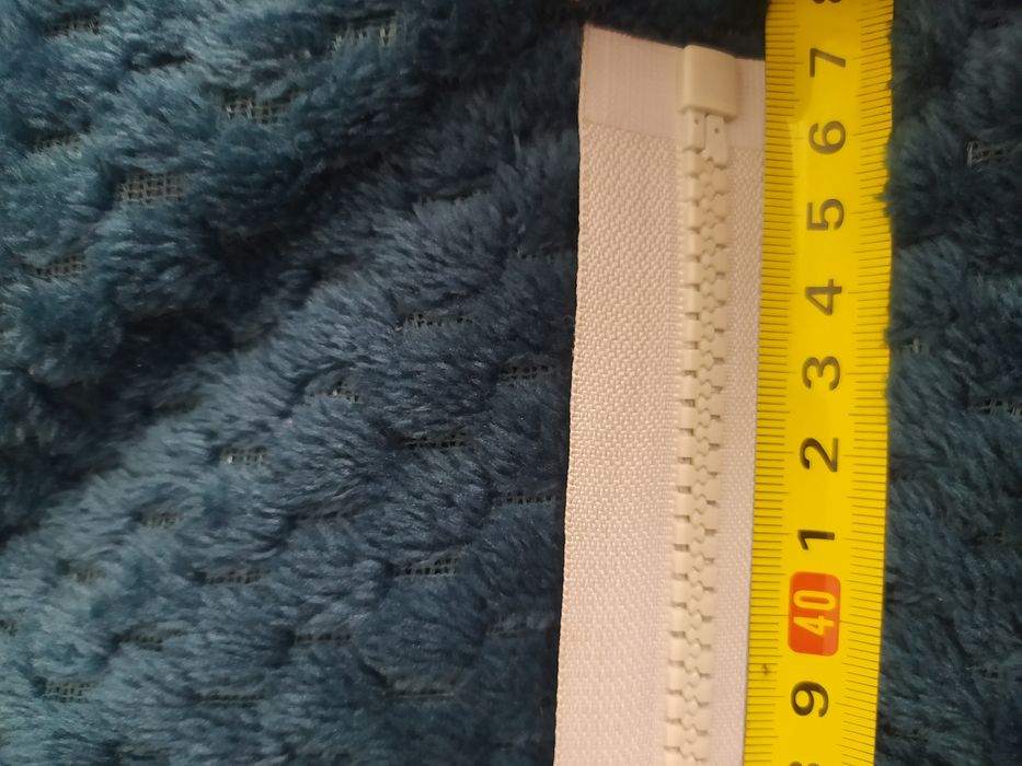 Nowy zamek błyskawiczny 47cm
