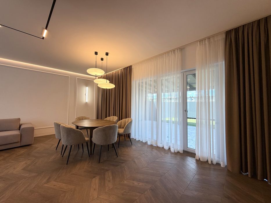 Продаж нового дизайнерського котеджу в ЖК New Village !