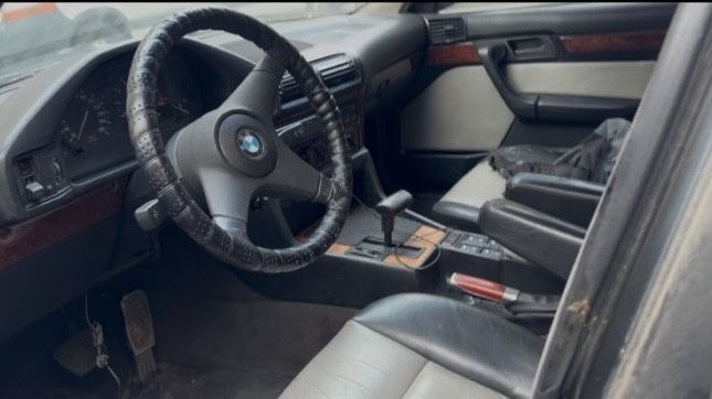 Дві BMW E34 touring m50