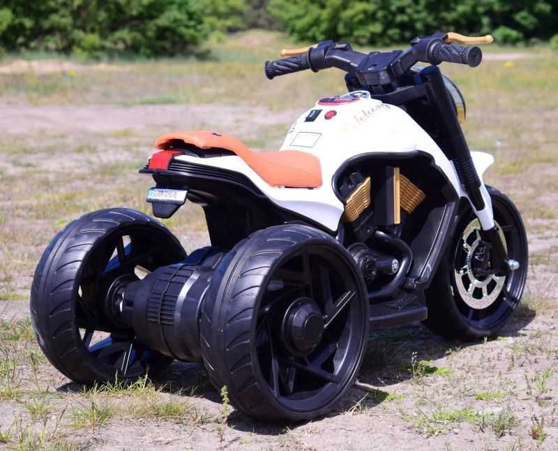 BAWIBUS.PL motorek MOTOR CHOPPER na akumulator jeździk 3 kołowy auto