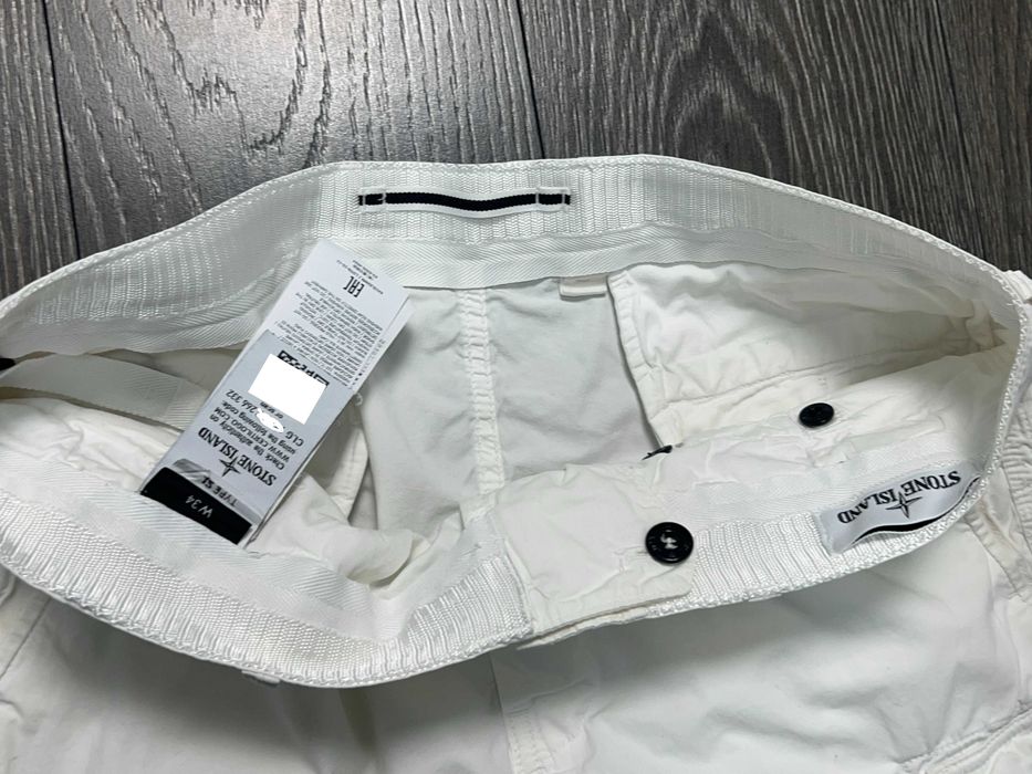Stone Island шорти чоловічі коттон карго з кишенями мілітарі білі W34