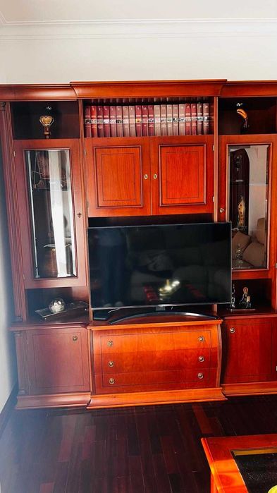 Móvel estante sala em cerejeira