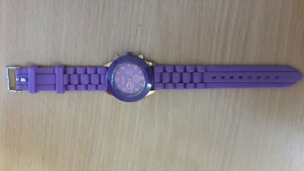 Часы Geneva для девушки