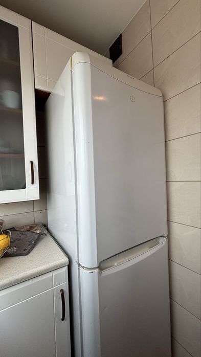 Lodówka Indesit