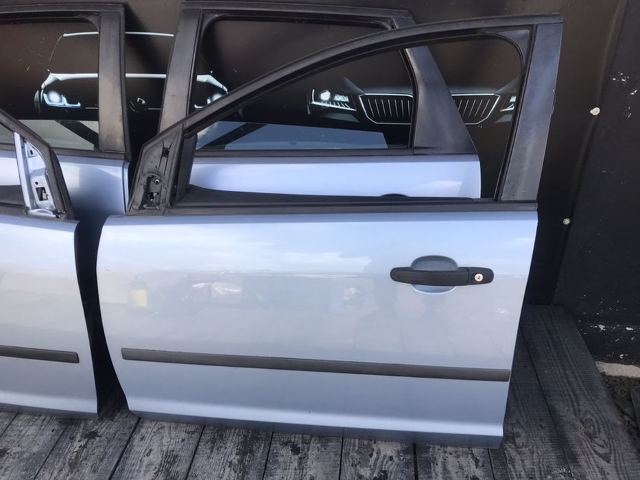 Форд Фокус 2 Дверь Ford Focus 2 Двері Передні Задні Дверка Mk2 Сірі