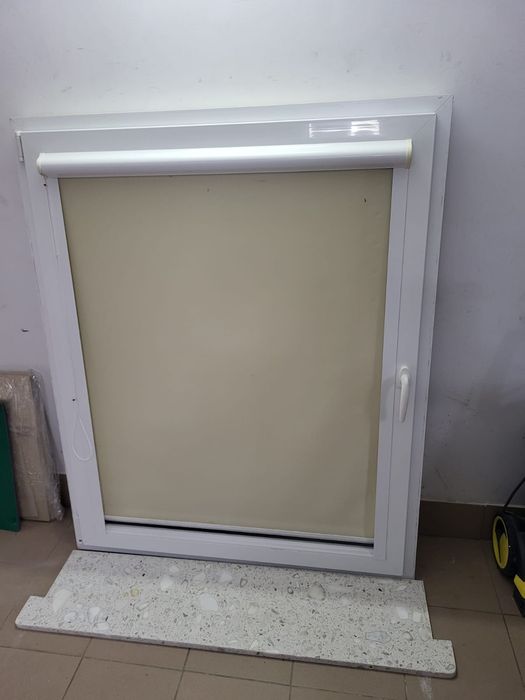 Okno z demontażu 117 x143 cm z parapetem