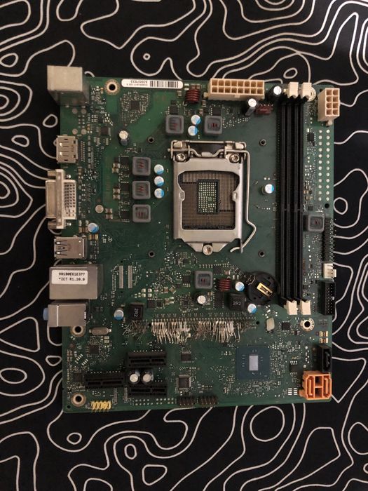 продам материнку  фуджитсу цену предлогайте в лс