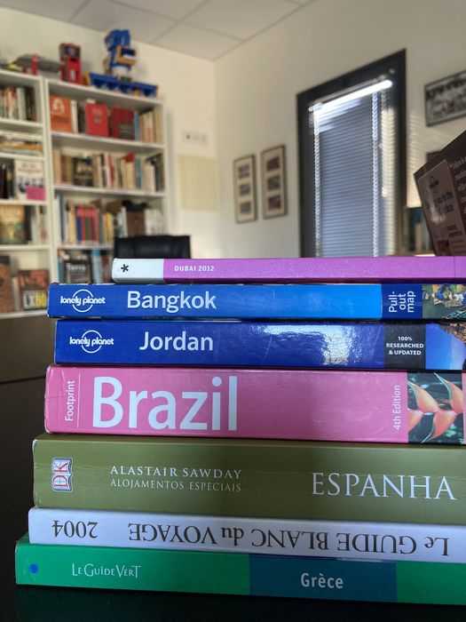 Livros viagem Barcelona, Dubai, Paris, Bangkok, Brazil