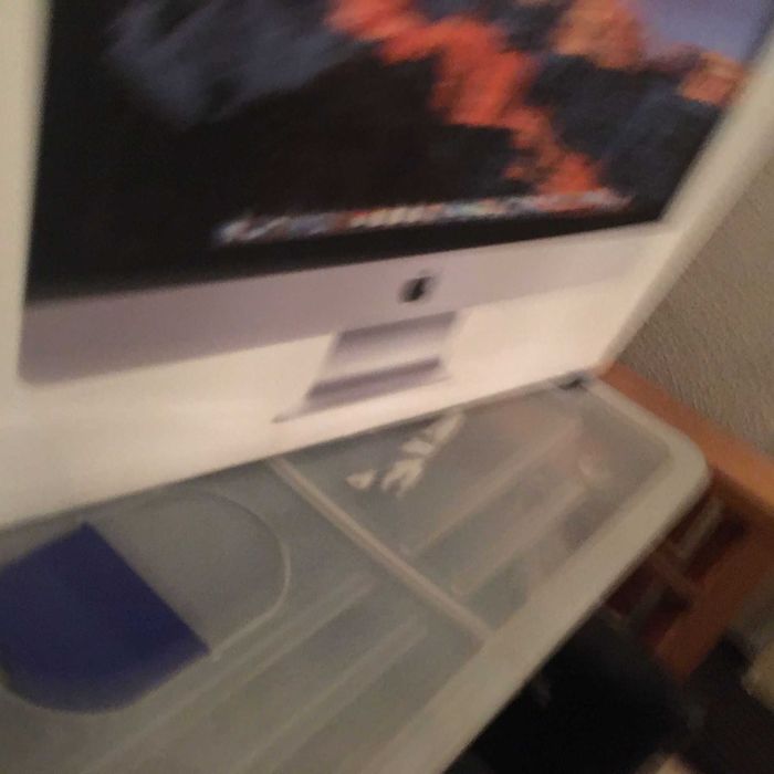 Caixa Original de um Apple, iMac, 21.5 Polegadas444169849081047042